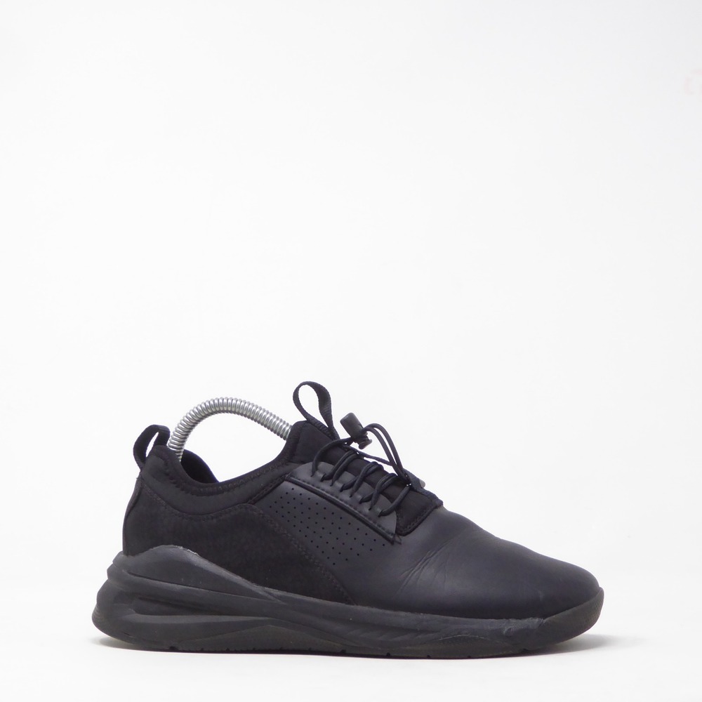 Clove Womens Classic Shoes Triple Black Nursing Healthcare Sneakers Size 8